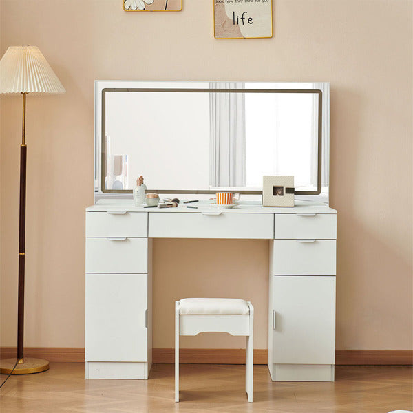 Haven And Hue | LED Mirror Vanity Dressing Table